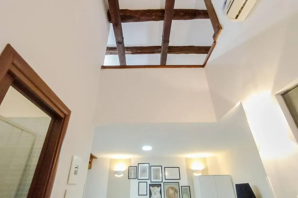 Come A Casa By Dimorra Apartment Naples Italy